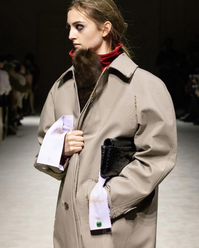 عرض أزياء Prada A/W 2026 الجمال