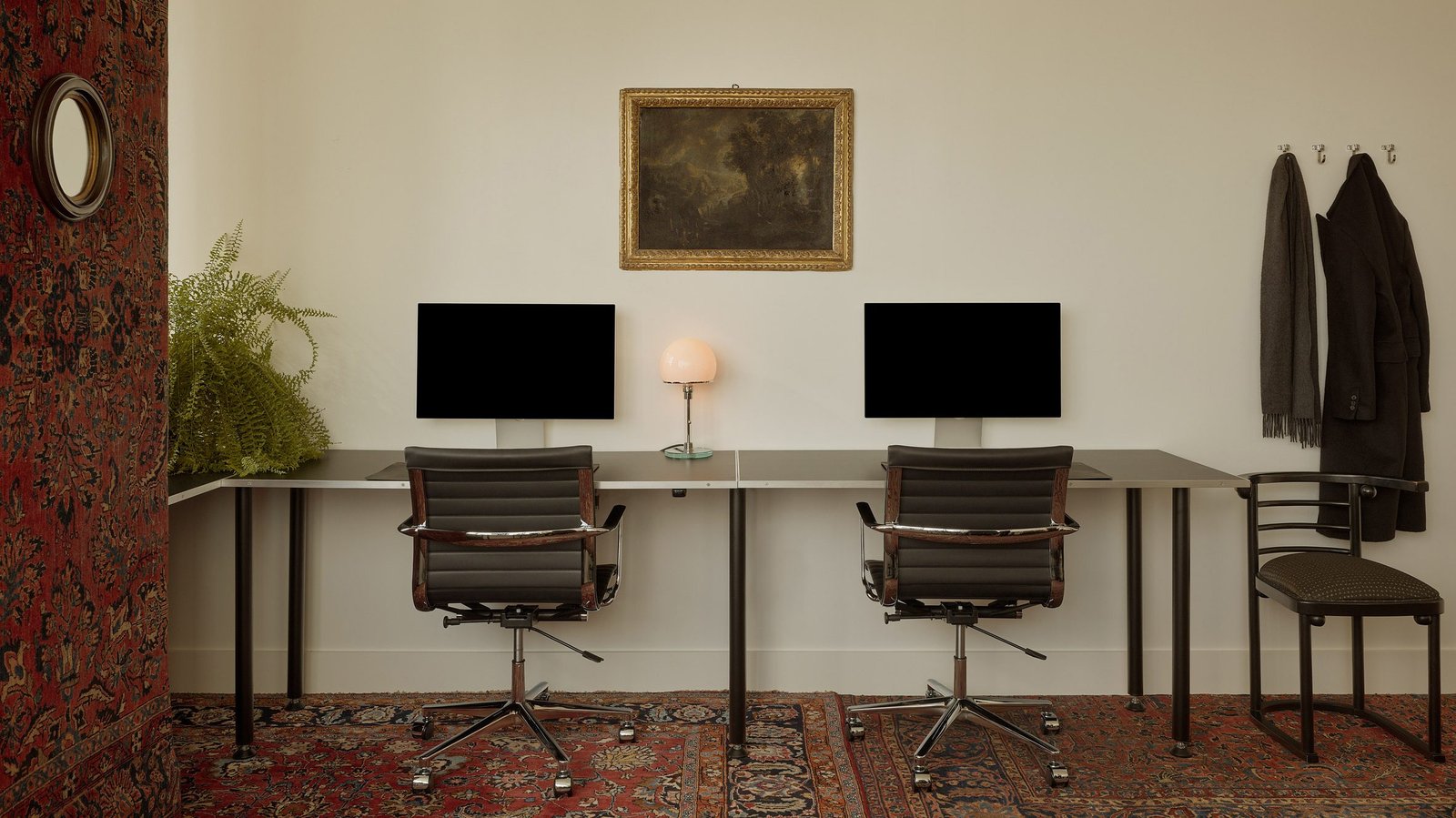 Mouthwash Studio offices by Charlap Hyman & Herrero