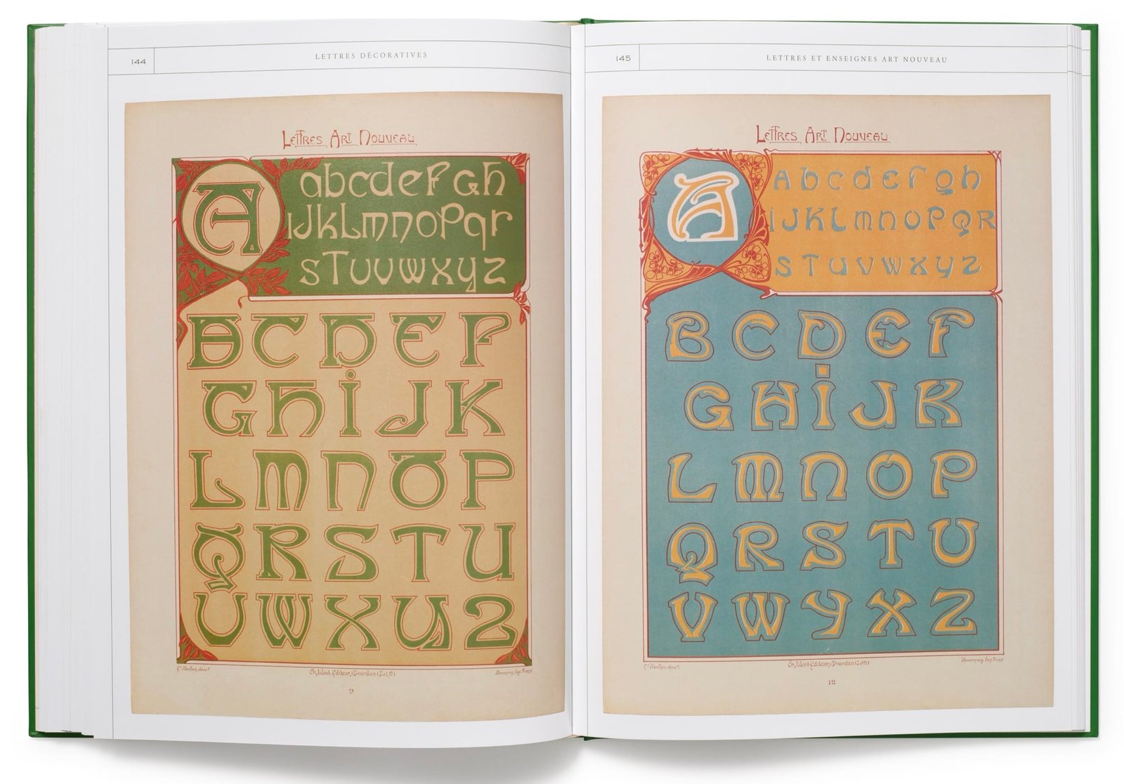 A spread from the book 'Lettres Décoratives'