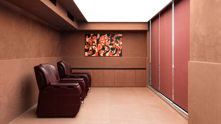 المساحات "تذوب في بعضها البعض" في صالون جيتانجالي في أحمد آباد
