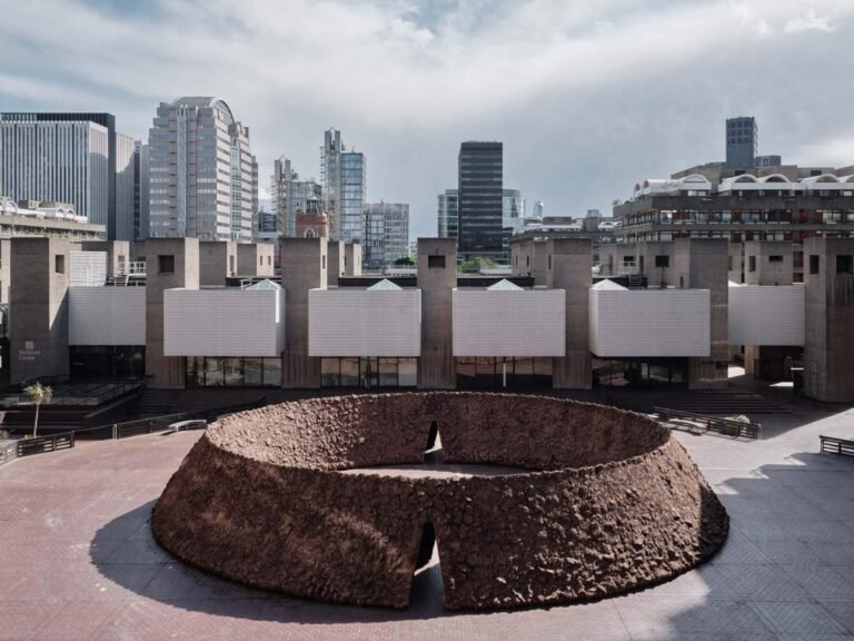 Delcy Morelos unveils earthy pavilion in London’s Barbican Sculpture Court 5 Delcy Morelos unveils earthy pavilion in London’s Barbican Sculpture Court
