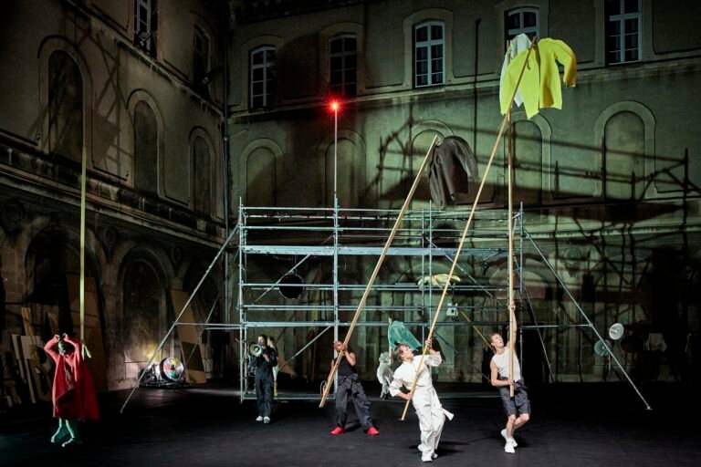 Satoshi Kondo Costumes for N&eacute;mo Flouret&rsquo;s Contemporary Dance Piece, Derniers Feux