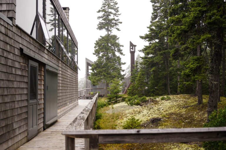 تحتفل مدرسة Haystack Mountain School of Crafts بالذكرى السنوية الخامسة والسبعين لتأسيسها
