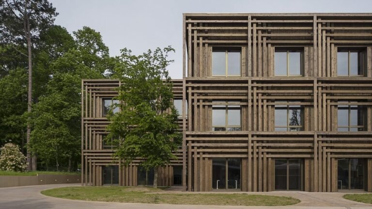 Baumschlager Eberle Expands a Tech Hub in the Western Suburbs of Paris
